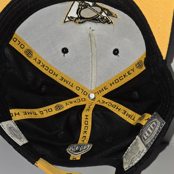 Pittsburgh Penguins NHL Hat Old Time Hockey Leopard Print Black Gold Snapback - Picture 3 of 6